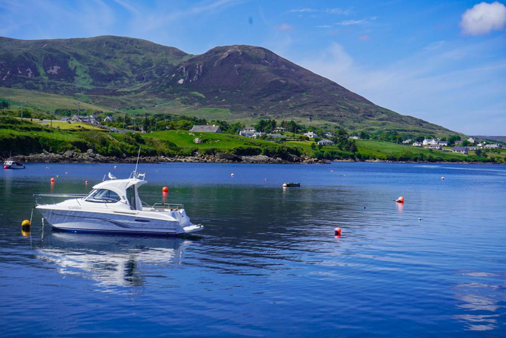 Kilcar Lodge Экстерьер фото
