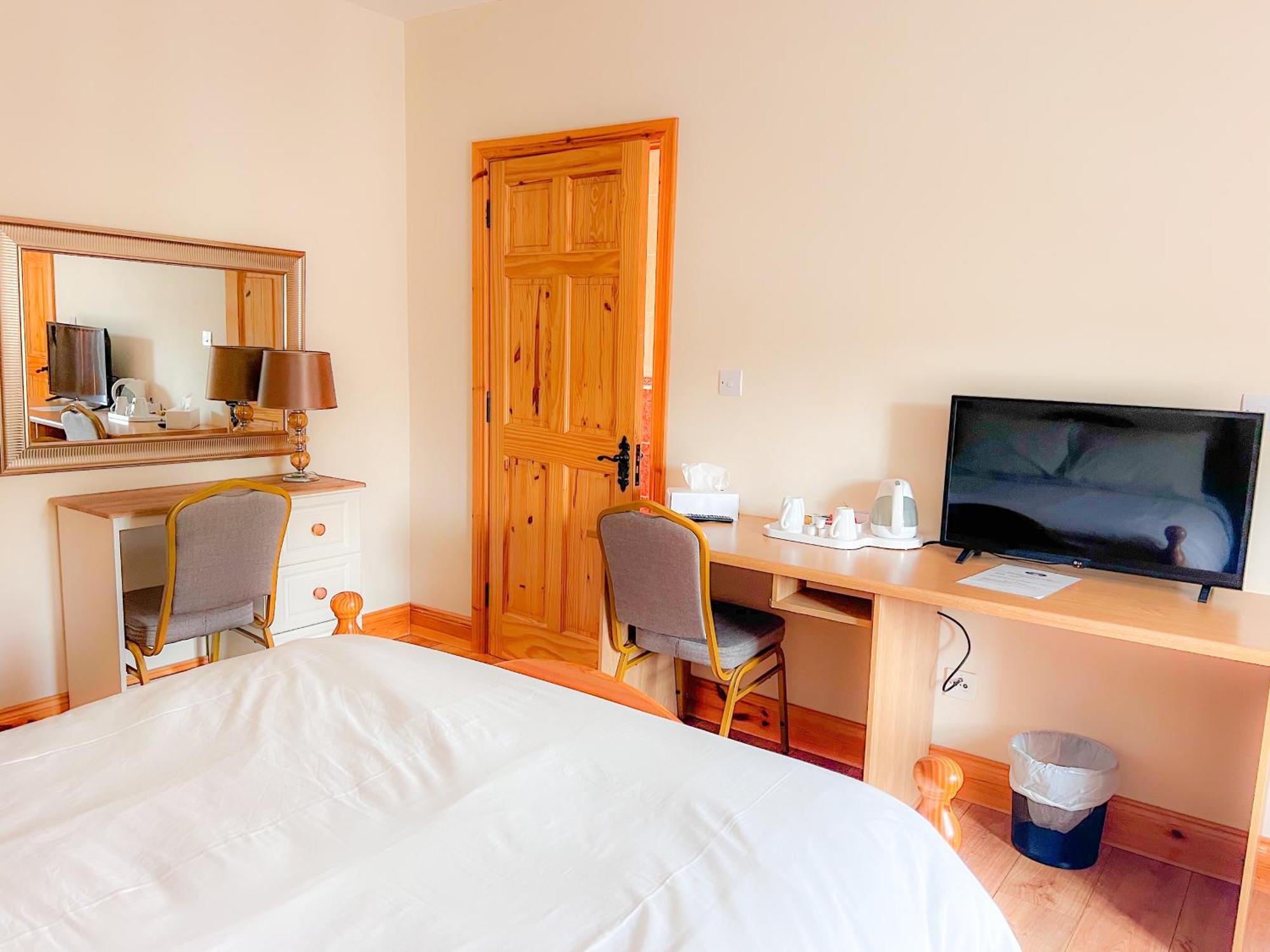 Kilcar Lodge Экстерьер фото