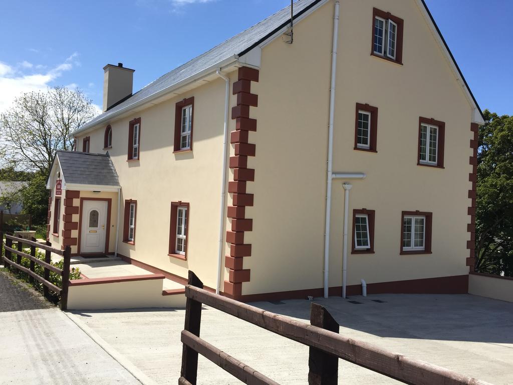 Kilcar Lodge Экстерьер фото